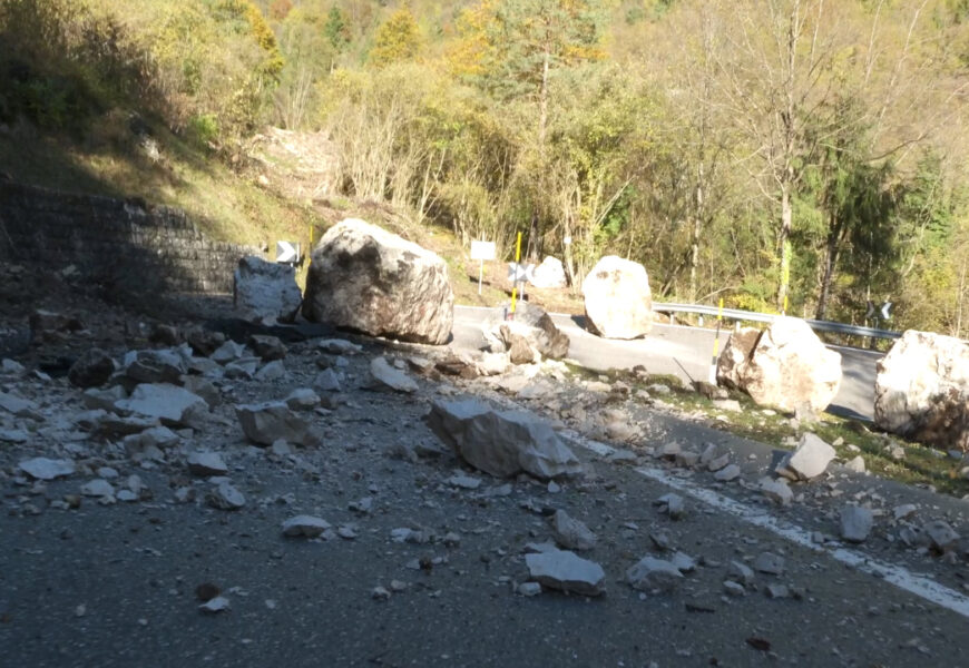 Causa maltempo, una una frana a Folgaria blocca la strada verso il Veneto